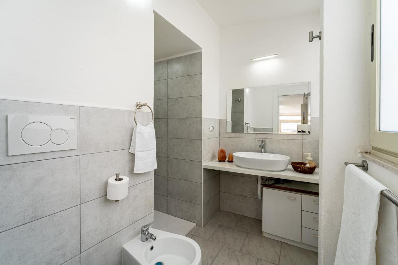 Monolocale Gio Apartment Carbonia Exterior foto